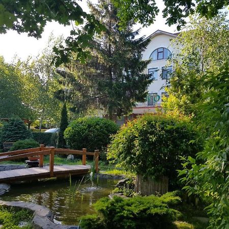Hotel Helikon Яноши Экстерьер фото