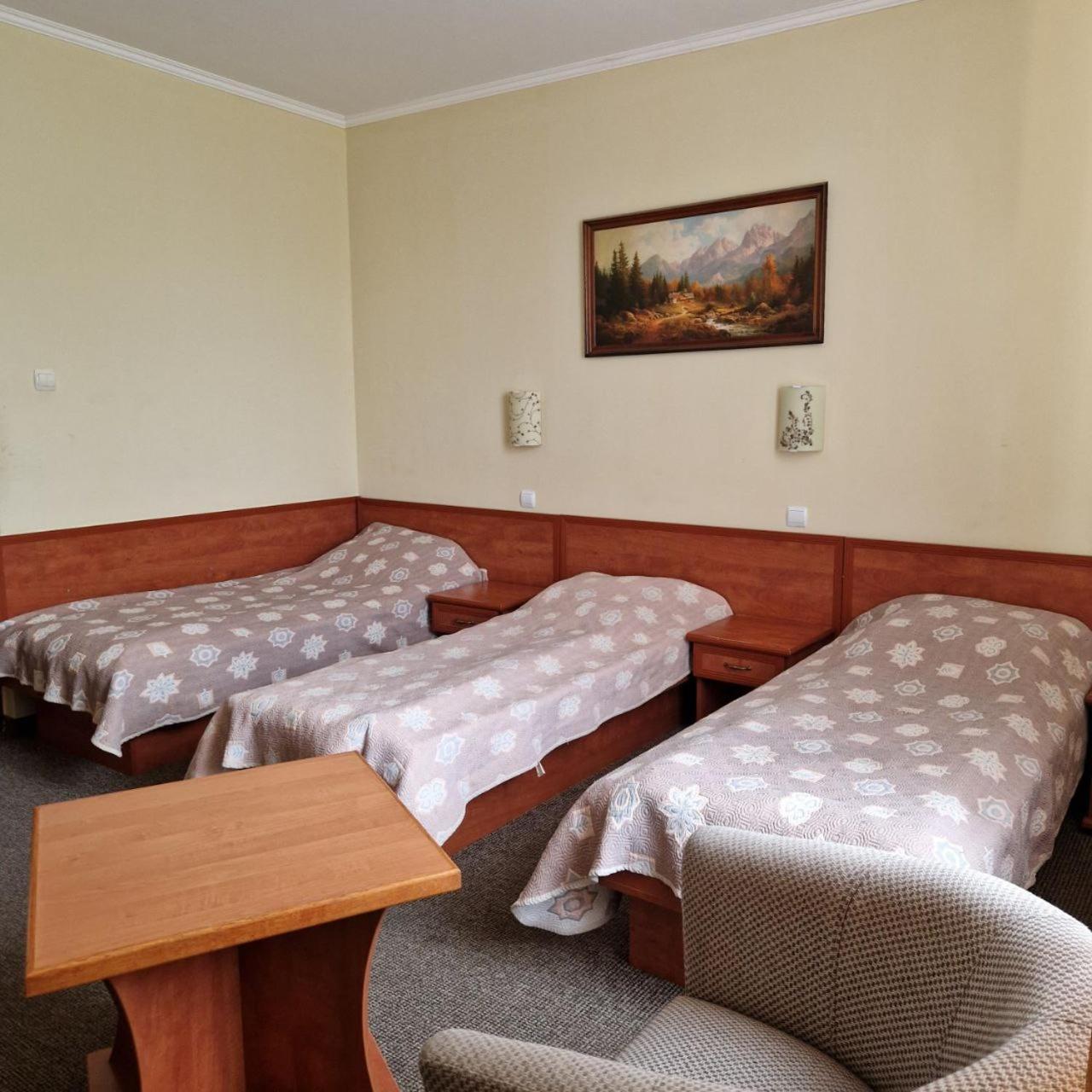 Hotel Helikon Яноши Экстерьер фото