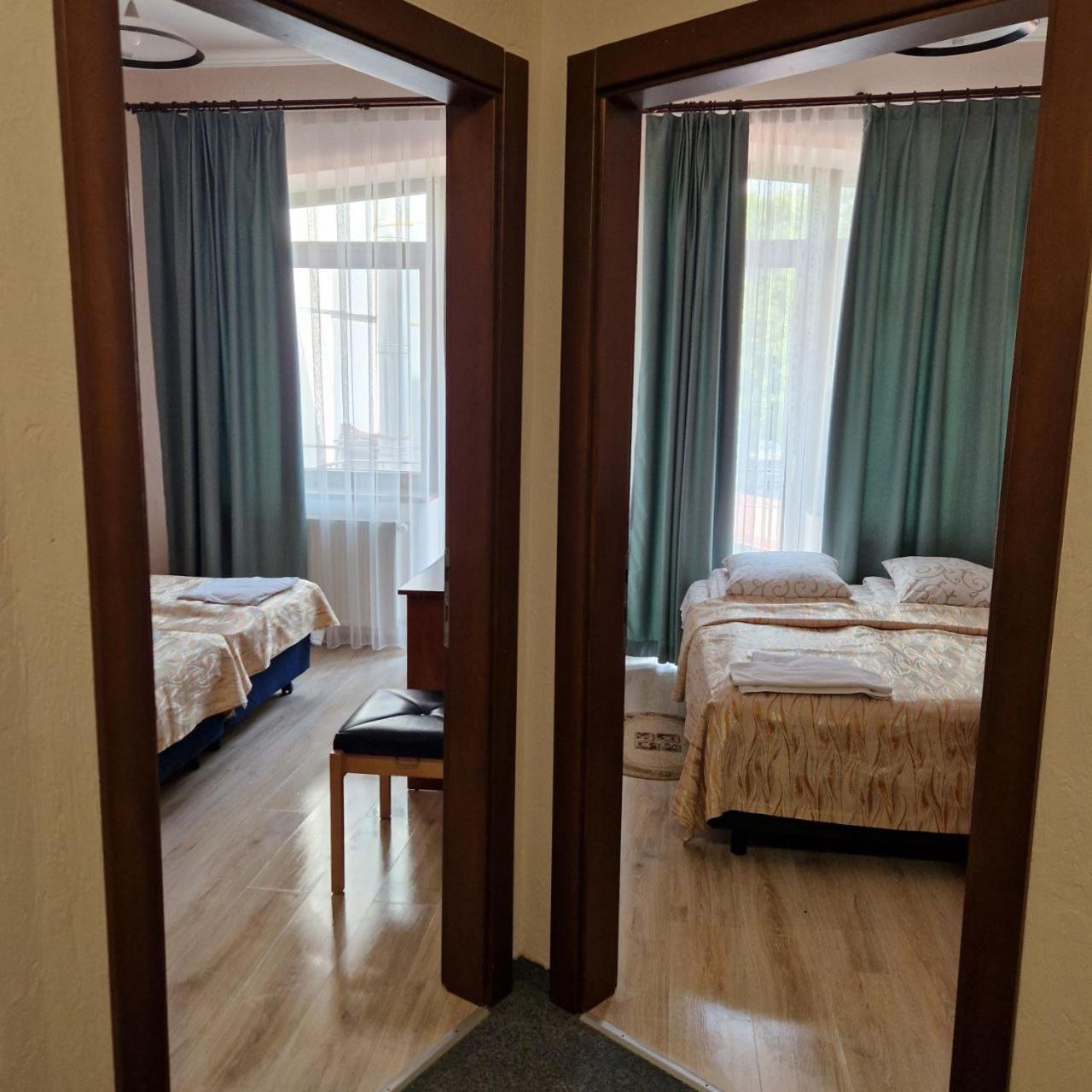 Hotel Helikon Яноши Экстерьер фото